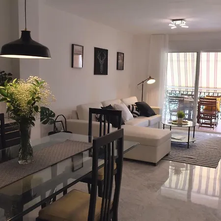 Lejlighed Homely Don Cristian Con Parking Privado Málaga