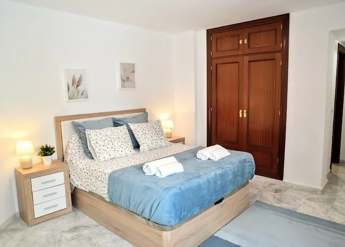 Homely Don Cristian Con Parking Privado דירה מאלגה