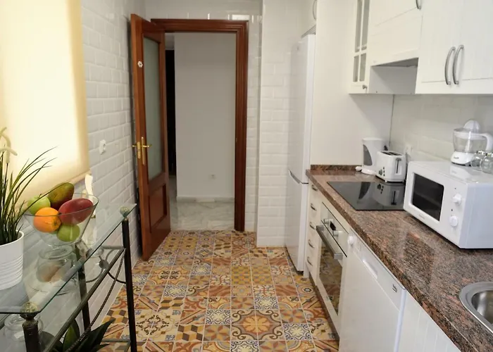 Homely Don Cristian Con Parking Privado דירה *